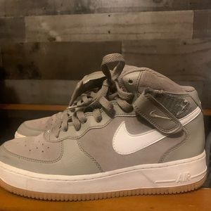 Air Force Ones Hi Top YOUTH